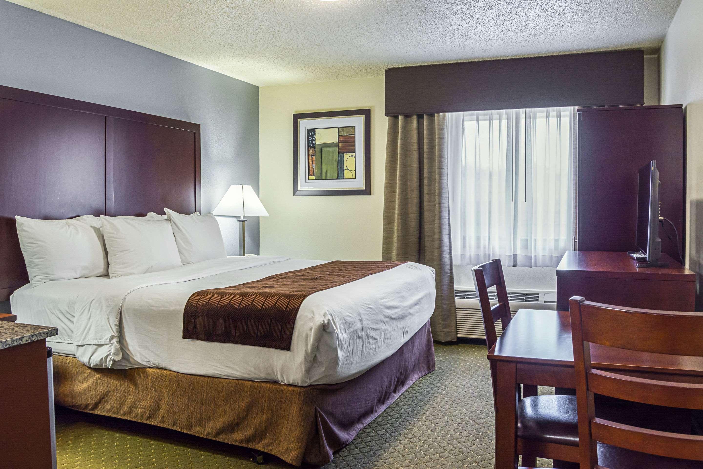 Quality Inn & Suites Clackamas - Portland Exterior foto
