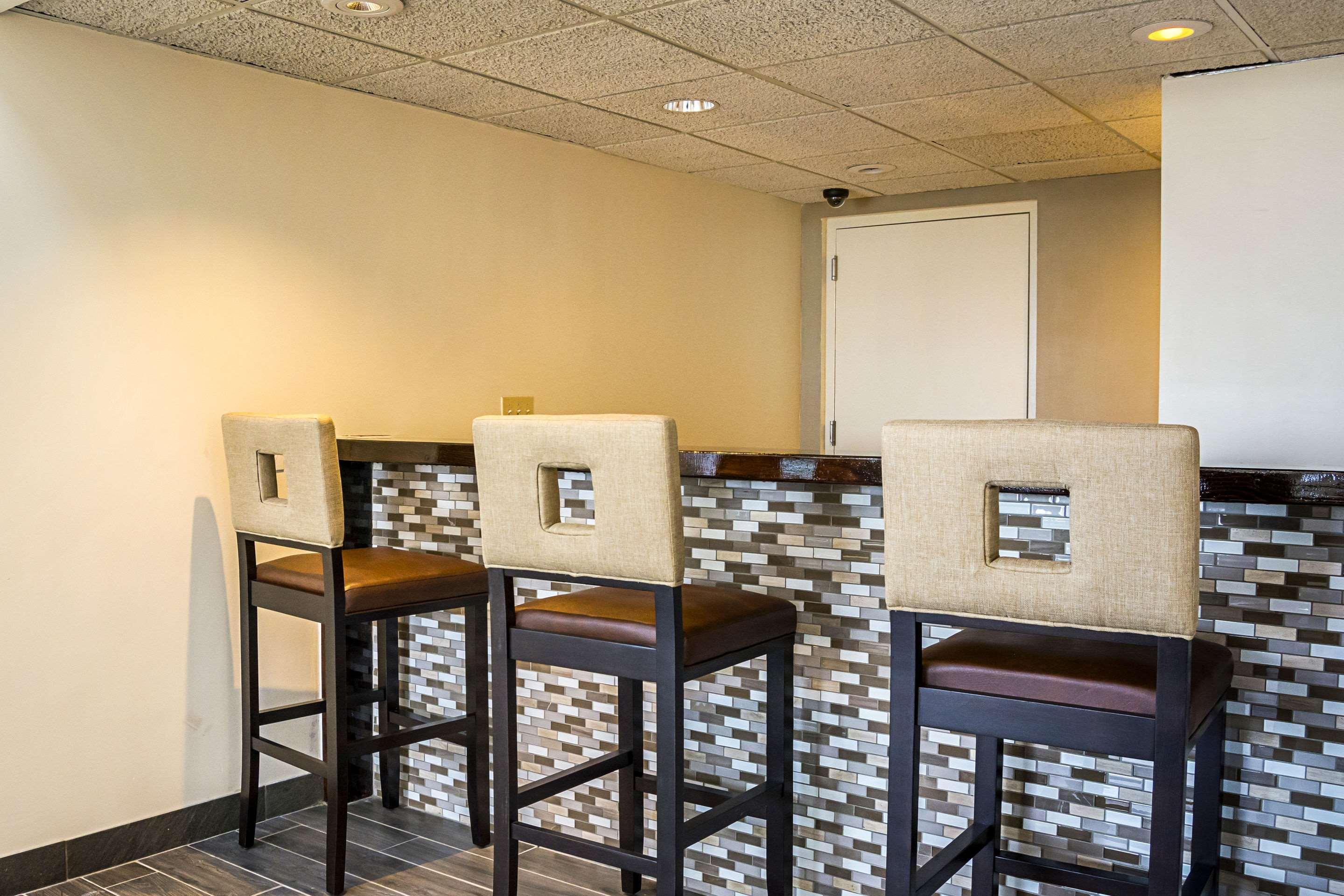 Quality Inn & Suites Clackamas - Portland Exterior foto